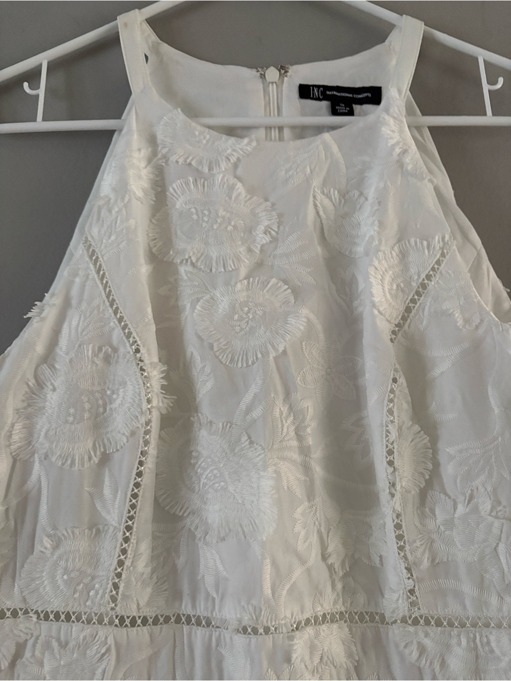 INC International Concepts White Textured Halter Cocktail Dress - Picture 4 of 11